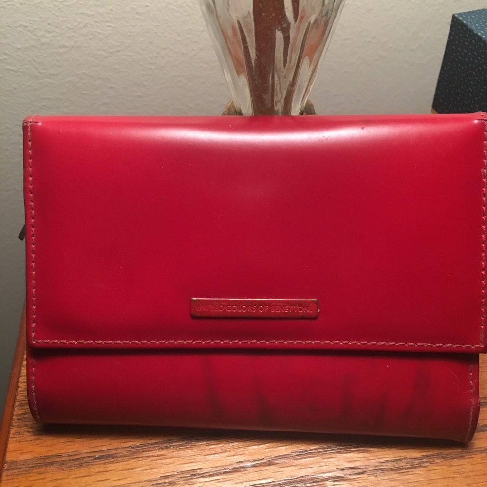 Red leather Benetton wallet